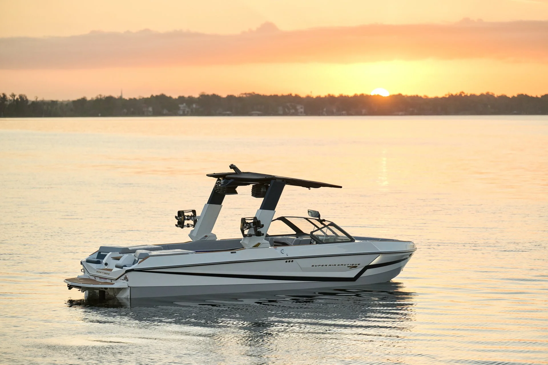 2027_Super_Air_Nautique-S25-198-1.jpg