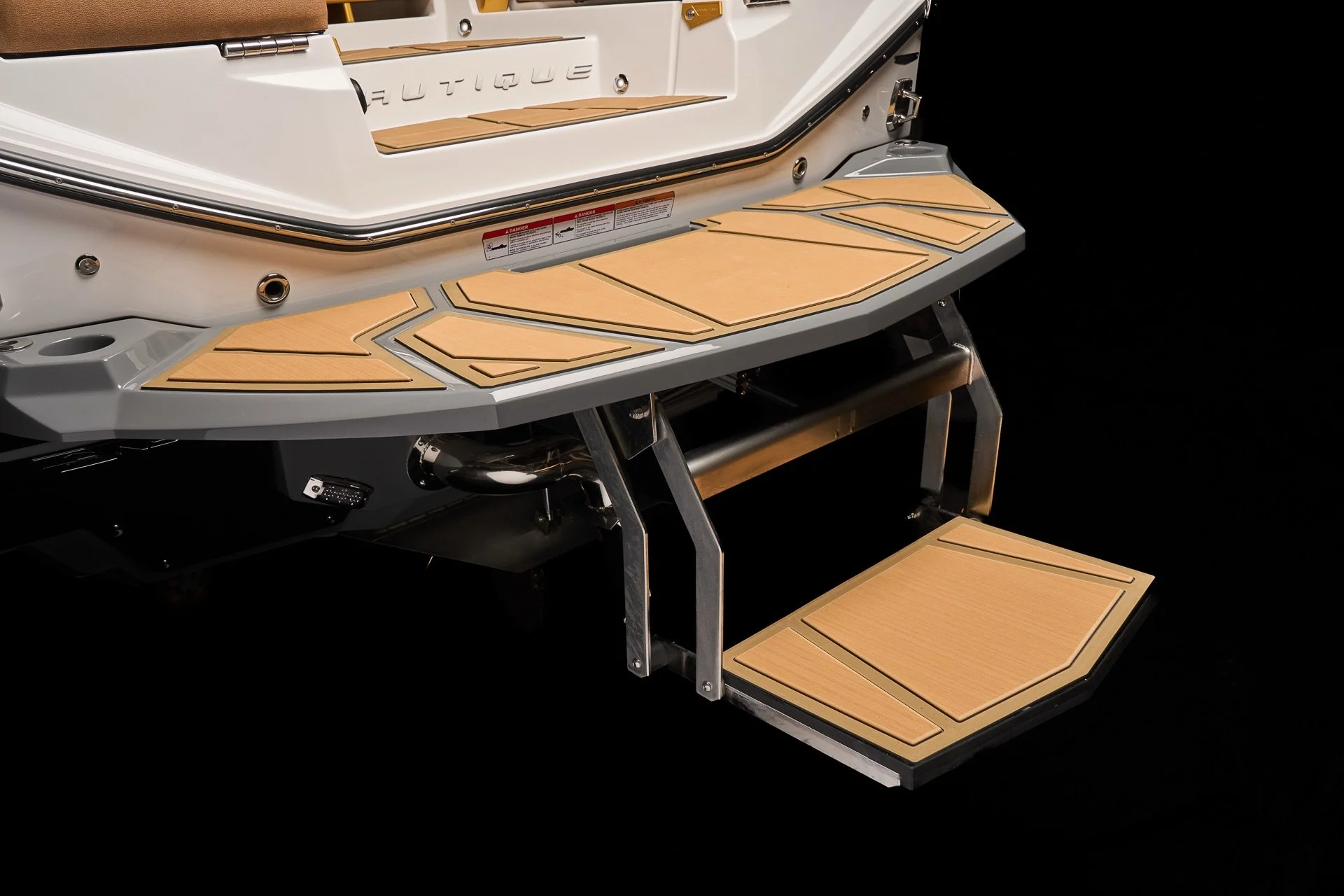 2027_Super_Air_Nautique_P25_Studio-158.jpg
