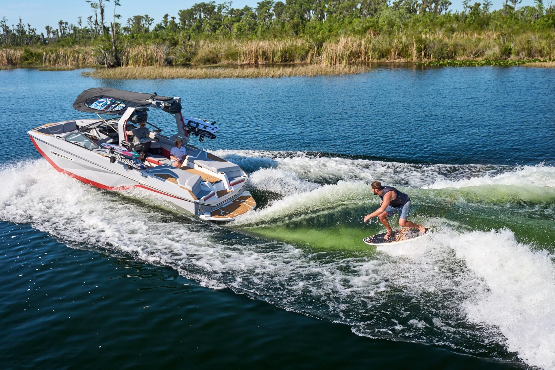 2027_Super_Air_Nautique_G21_On_Water-219.jpg