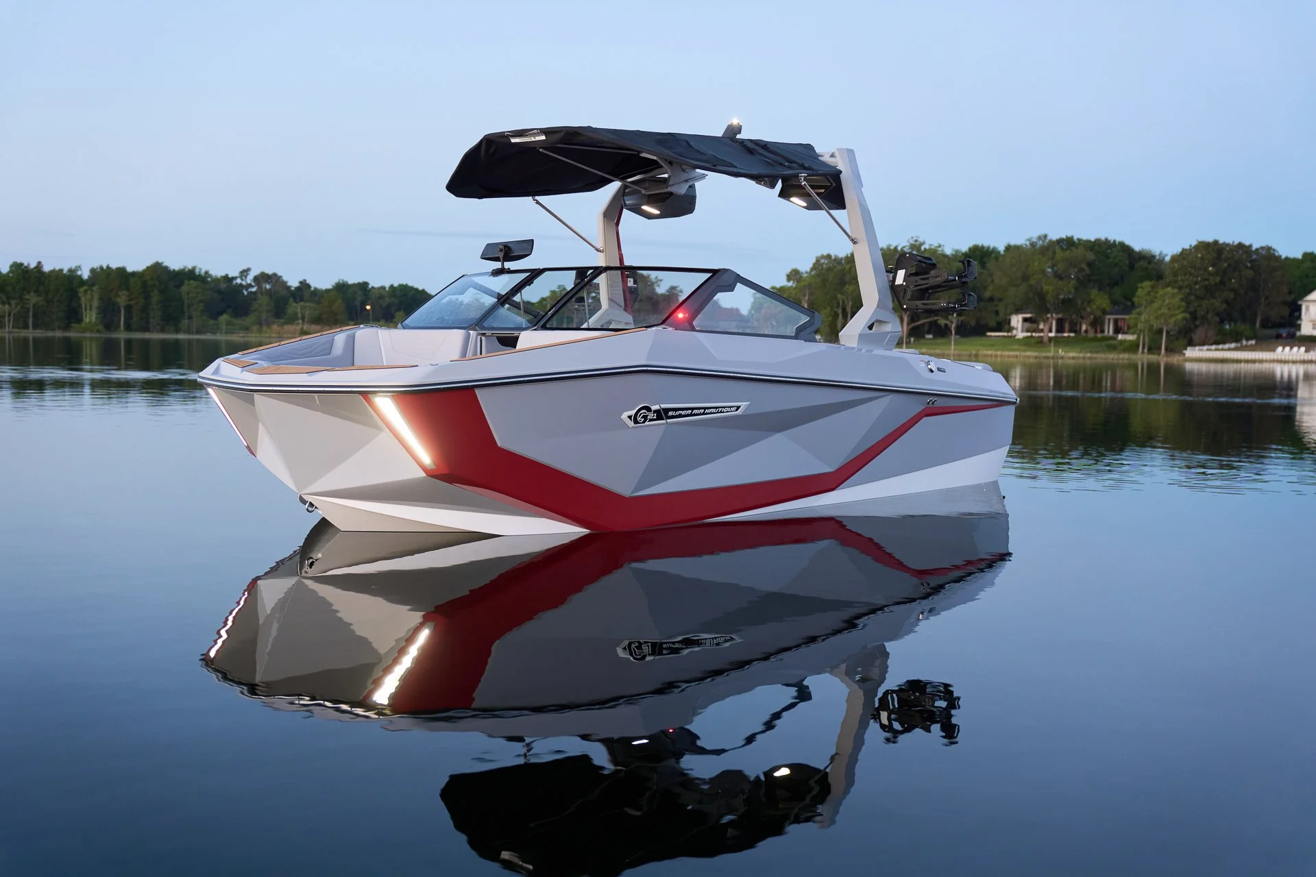 2027_Super_Air_Nautique_G21_On_Water-671.jpg