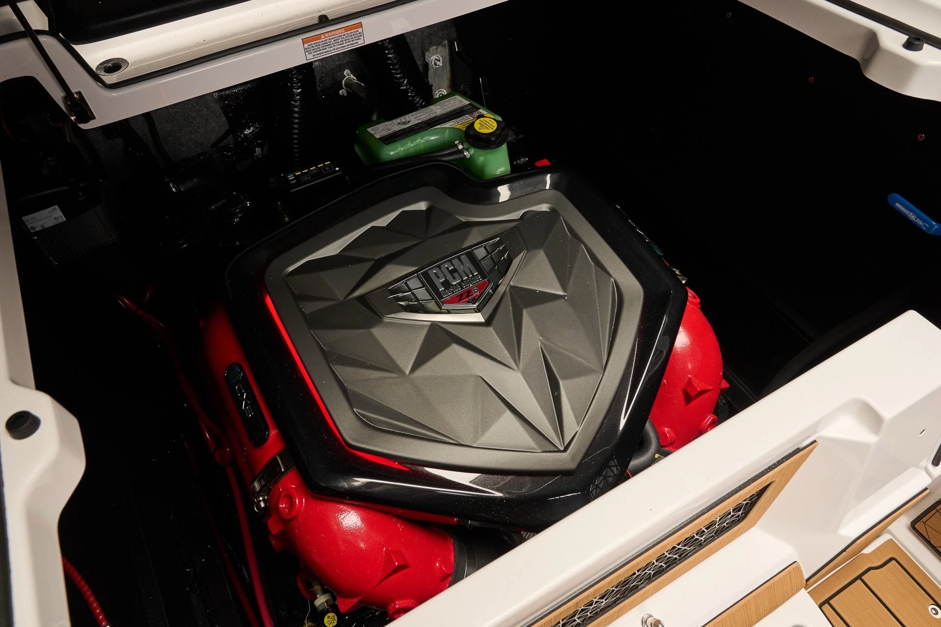 2027_Super_Air_Nautique_G21_Studio-140.jpg