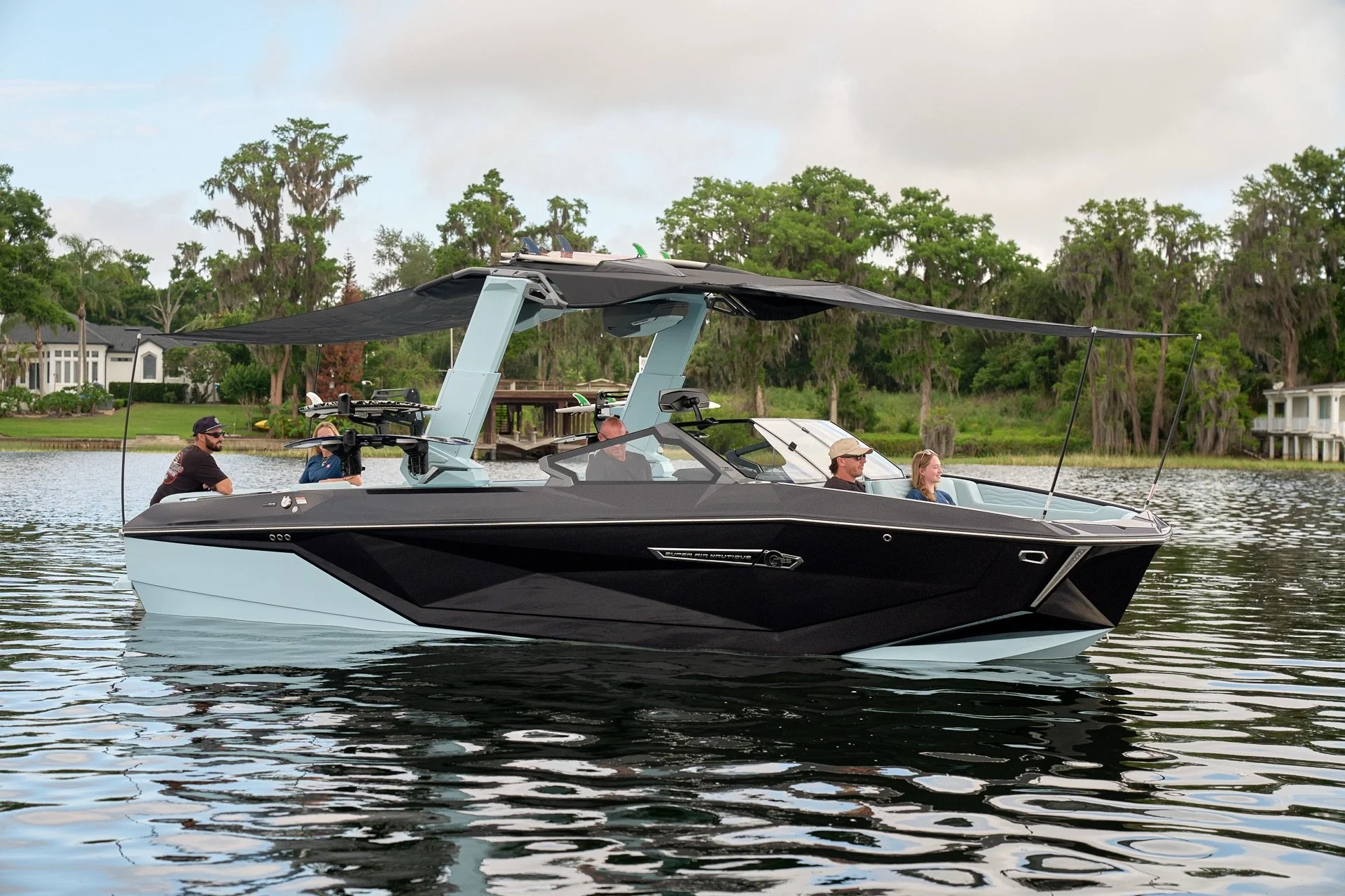 2027_Super_Air_Nautique_G25_On_Water-274.jpg