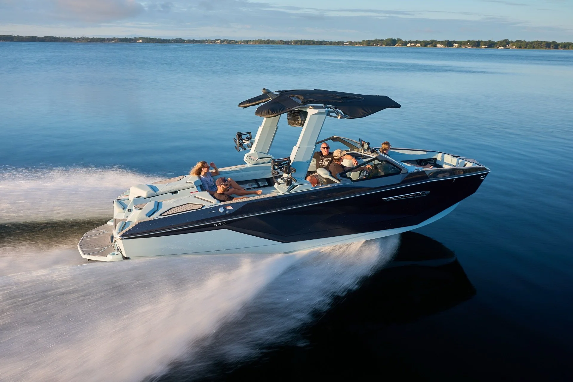 2027_Super_Air_Nautique_G25_On_Water-692.jpg