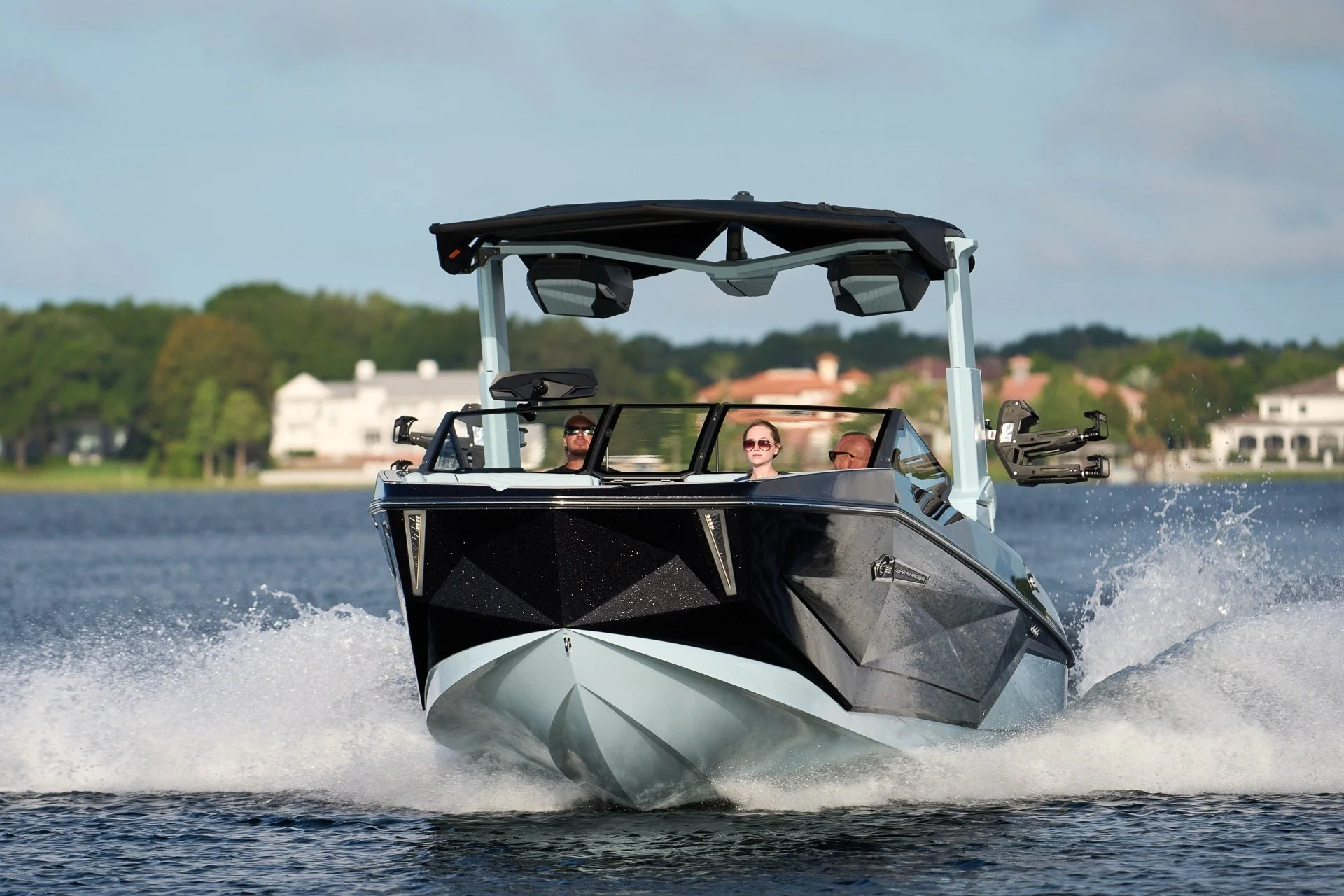 2027_Super_Air_Nautique_G25_On_Water-734.jpg