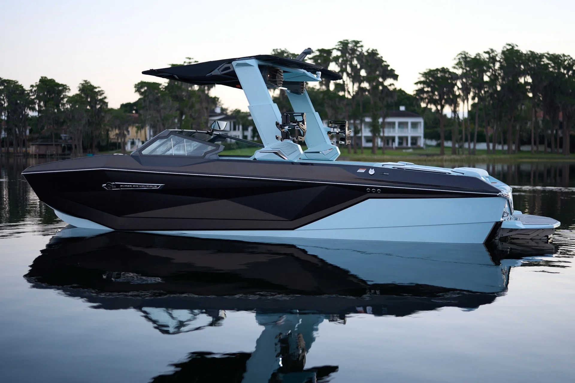 2027_Super_Air_Nautique_G25_On_Water-487.jpg