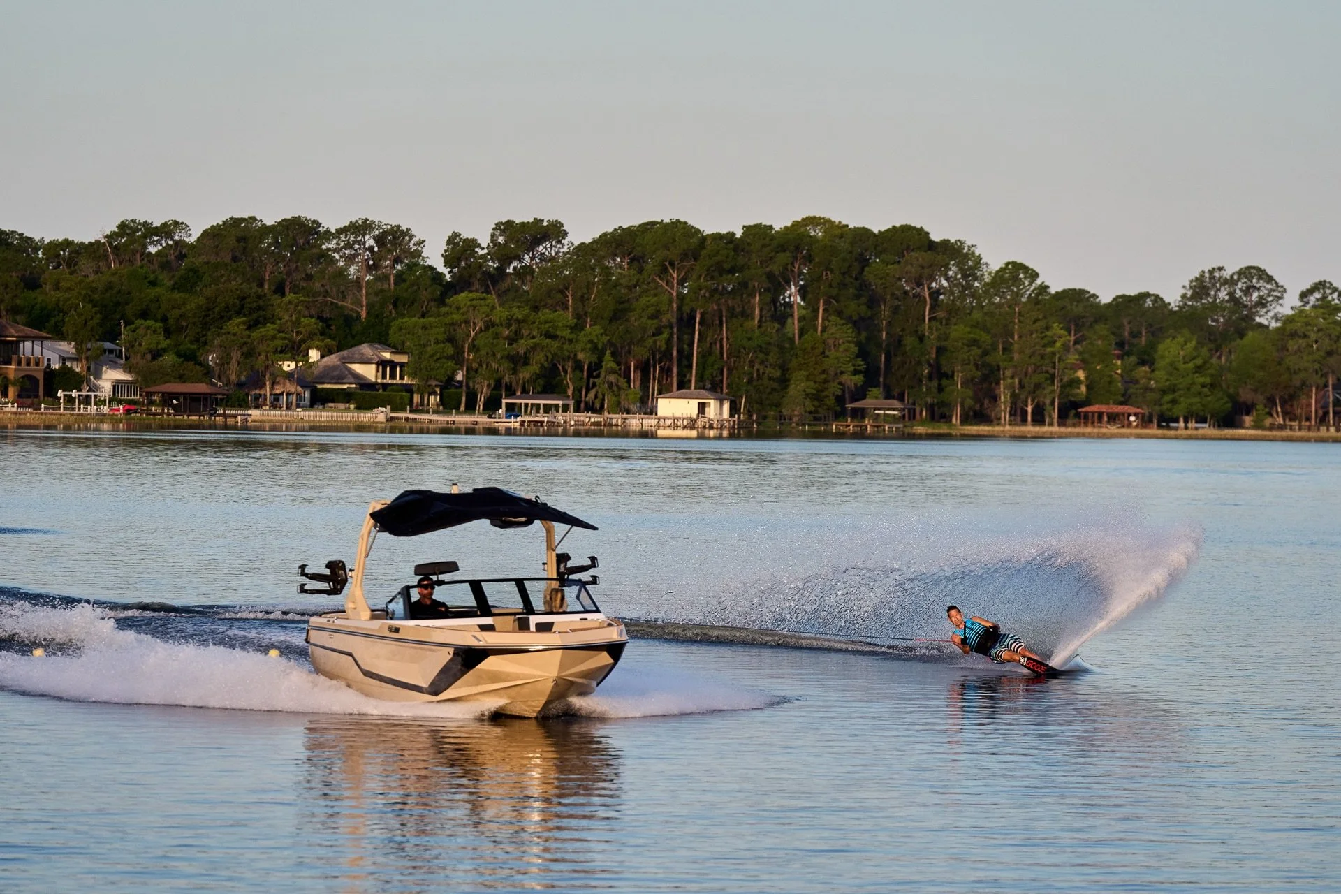 2027_Super_Air_Nautique_GS20_On_Water-67.jpg