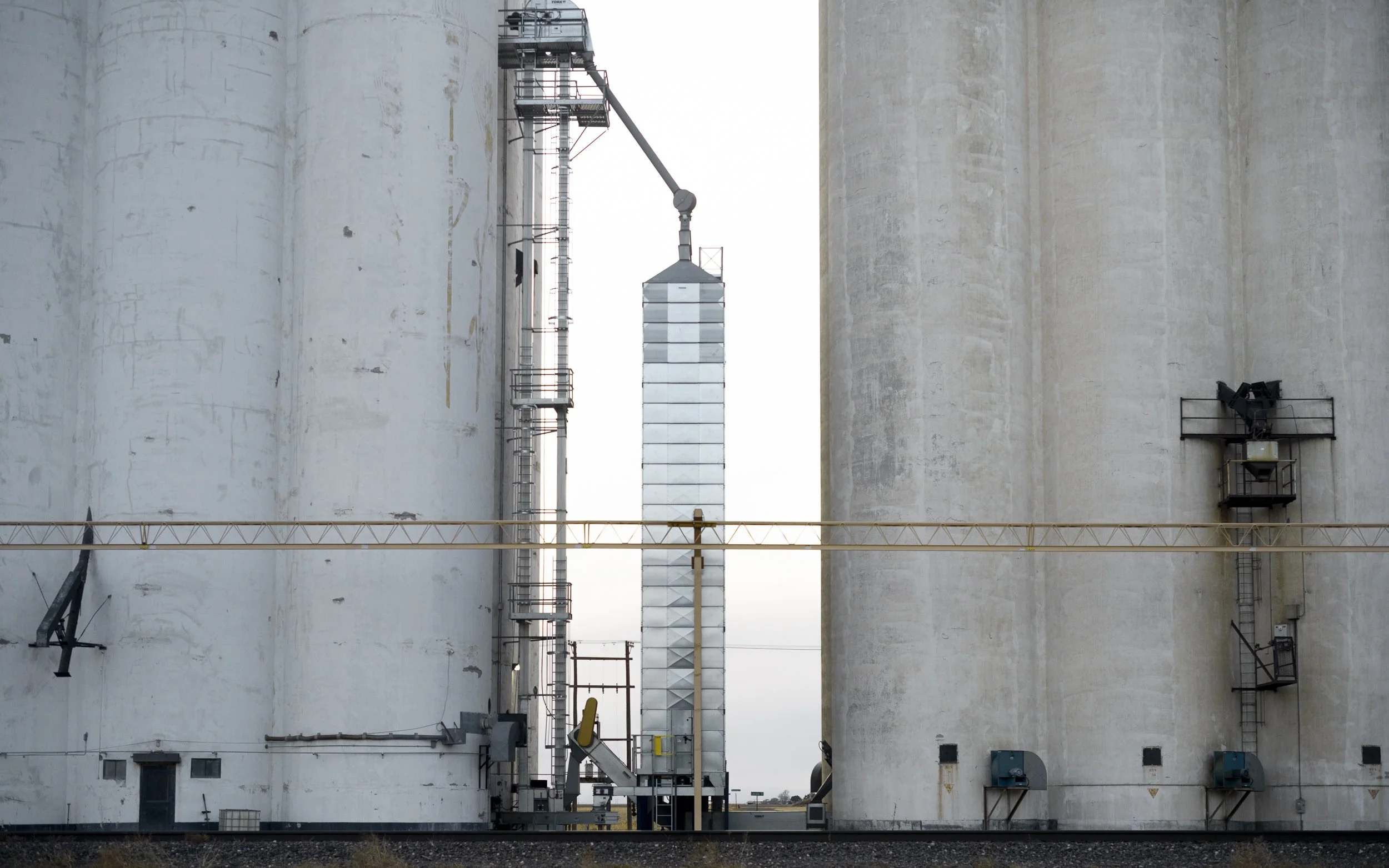 05_Silo Bookends .jpg