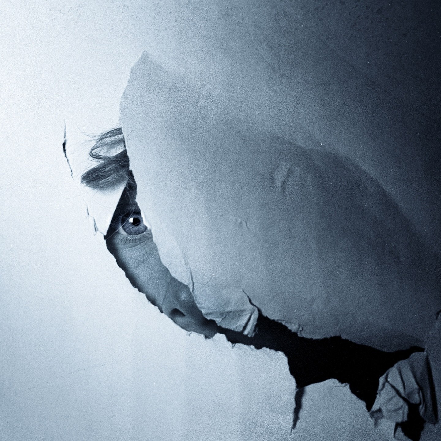 Dangerous Film &ldquo;escape&rdquo; pt 2
.
.
#photo #film #eery #scary# #bw #photoshoot #empty #core #fyp