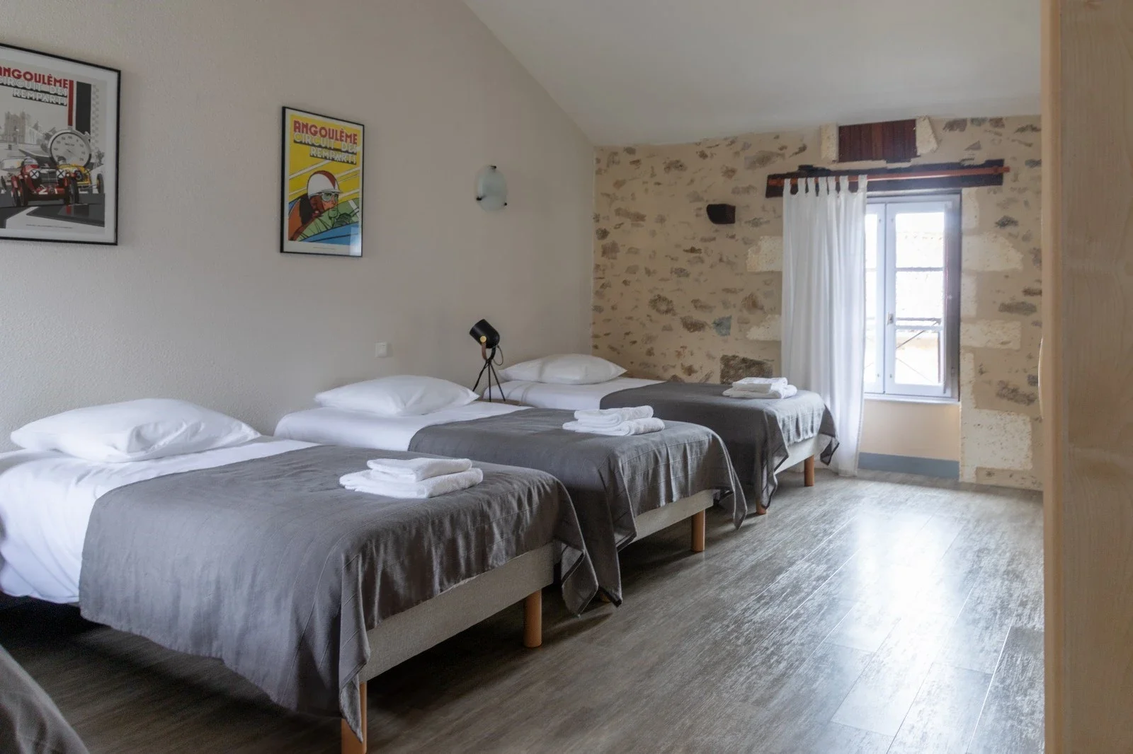 gite-cruzeau-giroflee-interieur-17.webp