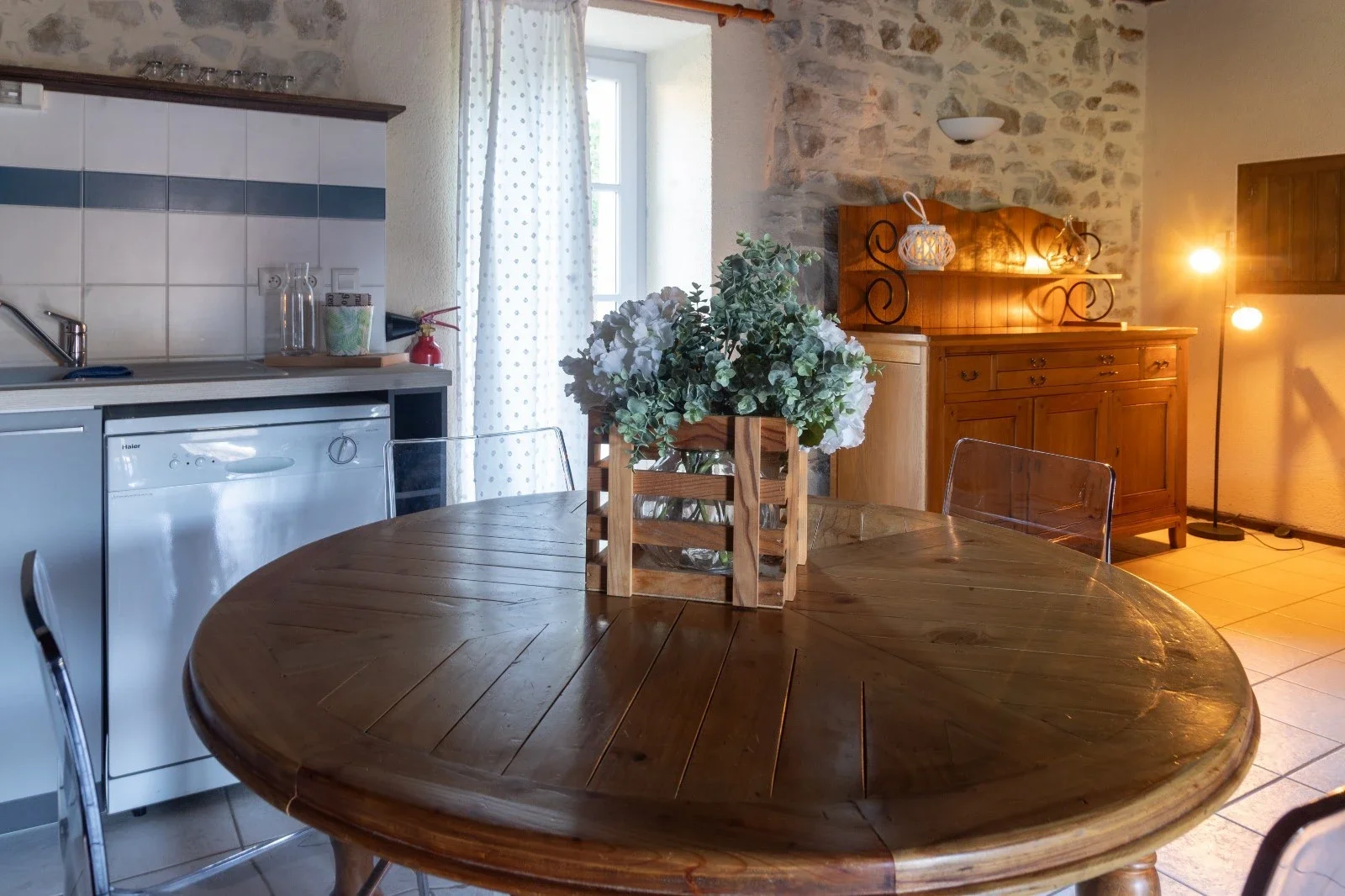 gite-chardon-le-cruzeau-interieur-12.webp