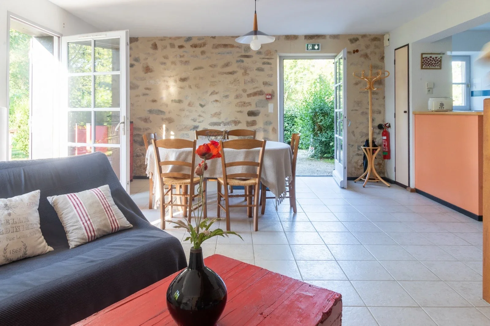 gite-cruzeau-coquelicot-interieur-08-1.webp