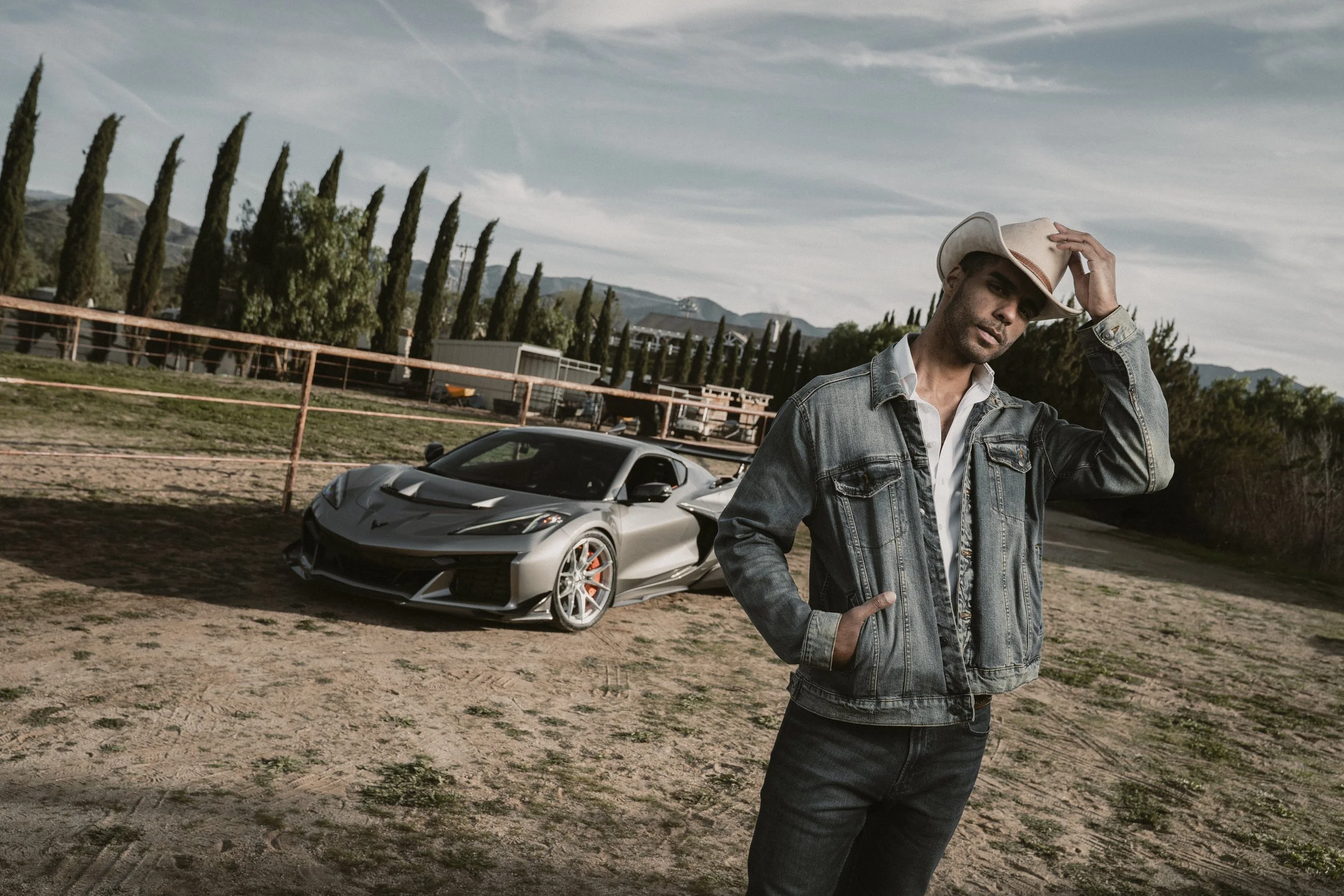2026-corvette-zr1-fr5-brushed-silver-modern-cowboy-high-res-finalized-33.jpg