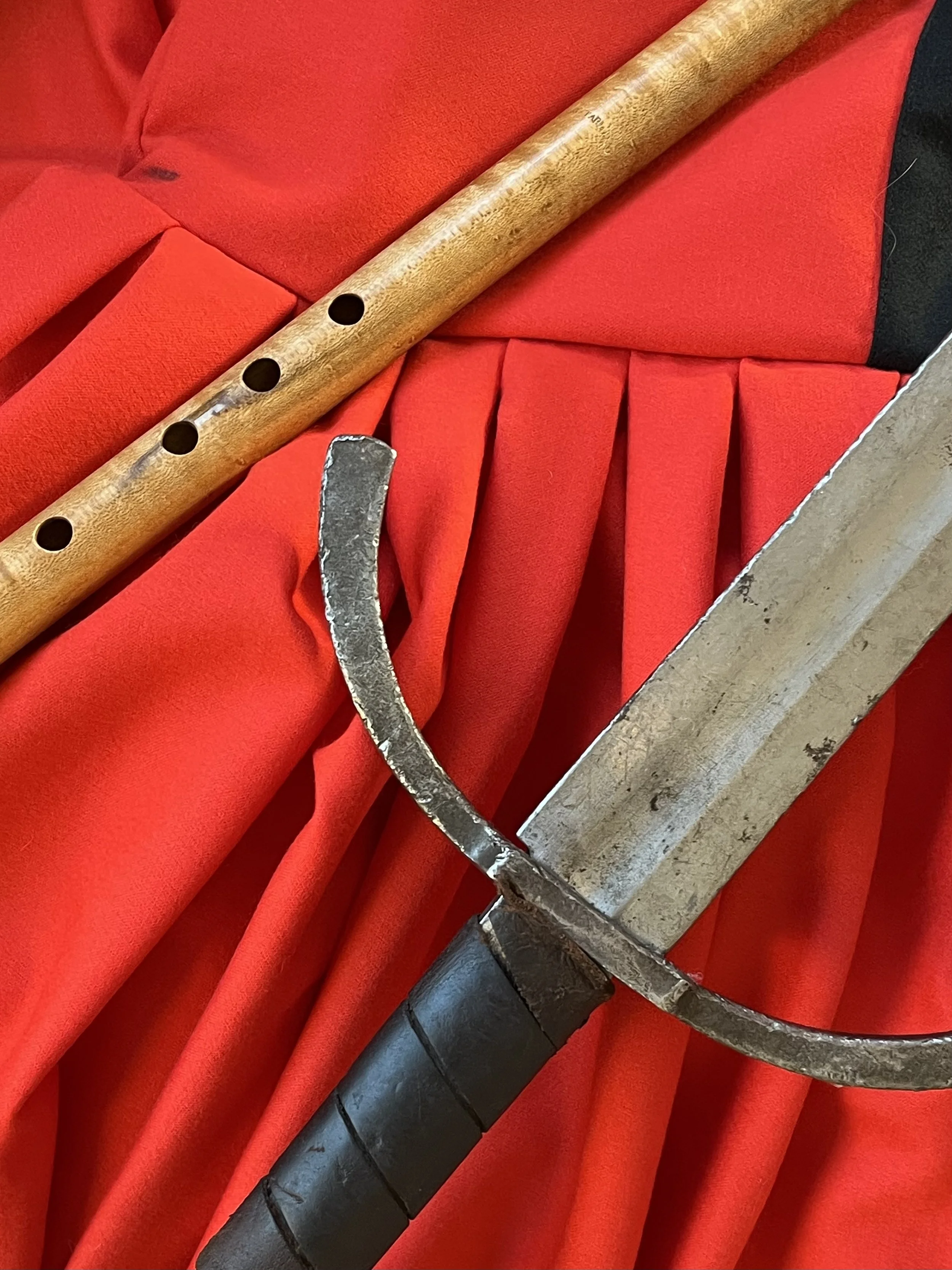 Swordplay. Photo: Ensemble Zweigulden