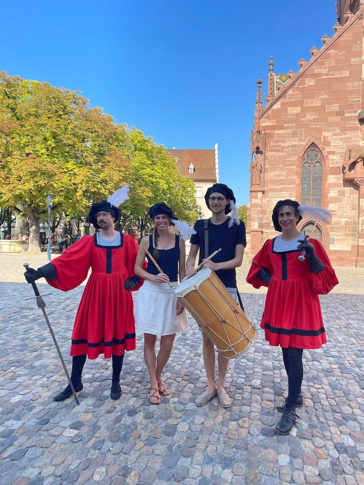 Swordplay. Photo: Ensemble Zweigulden