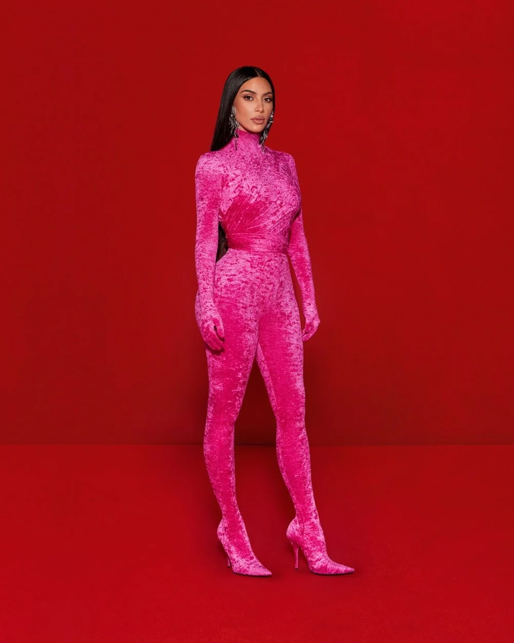 kim-kardashian-wears-an-all-pink-look-for-her-live-appearance-last-month-.jpg