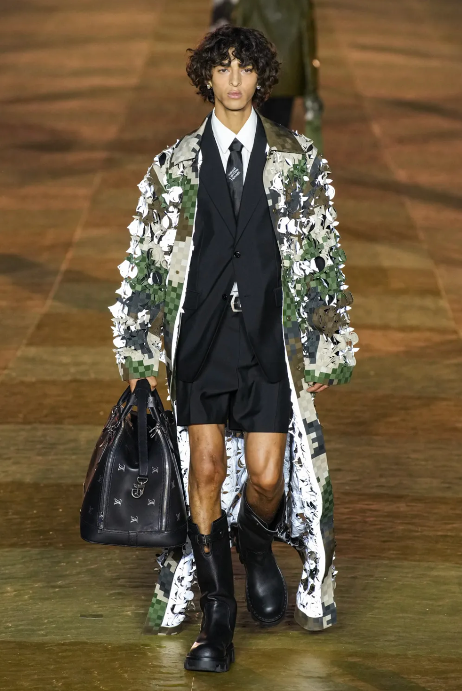 pharrell-williams-for-louis-vuitton-mens-2024-1.png