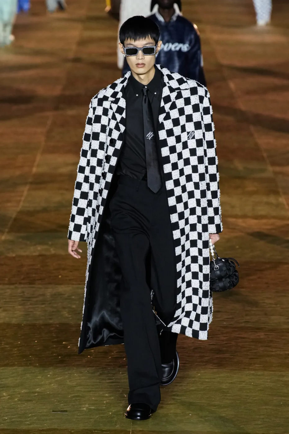 pharrell-williams-for-louis-vuitton-mens-2024-10.png