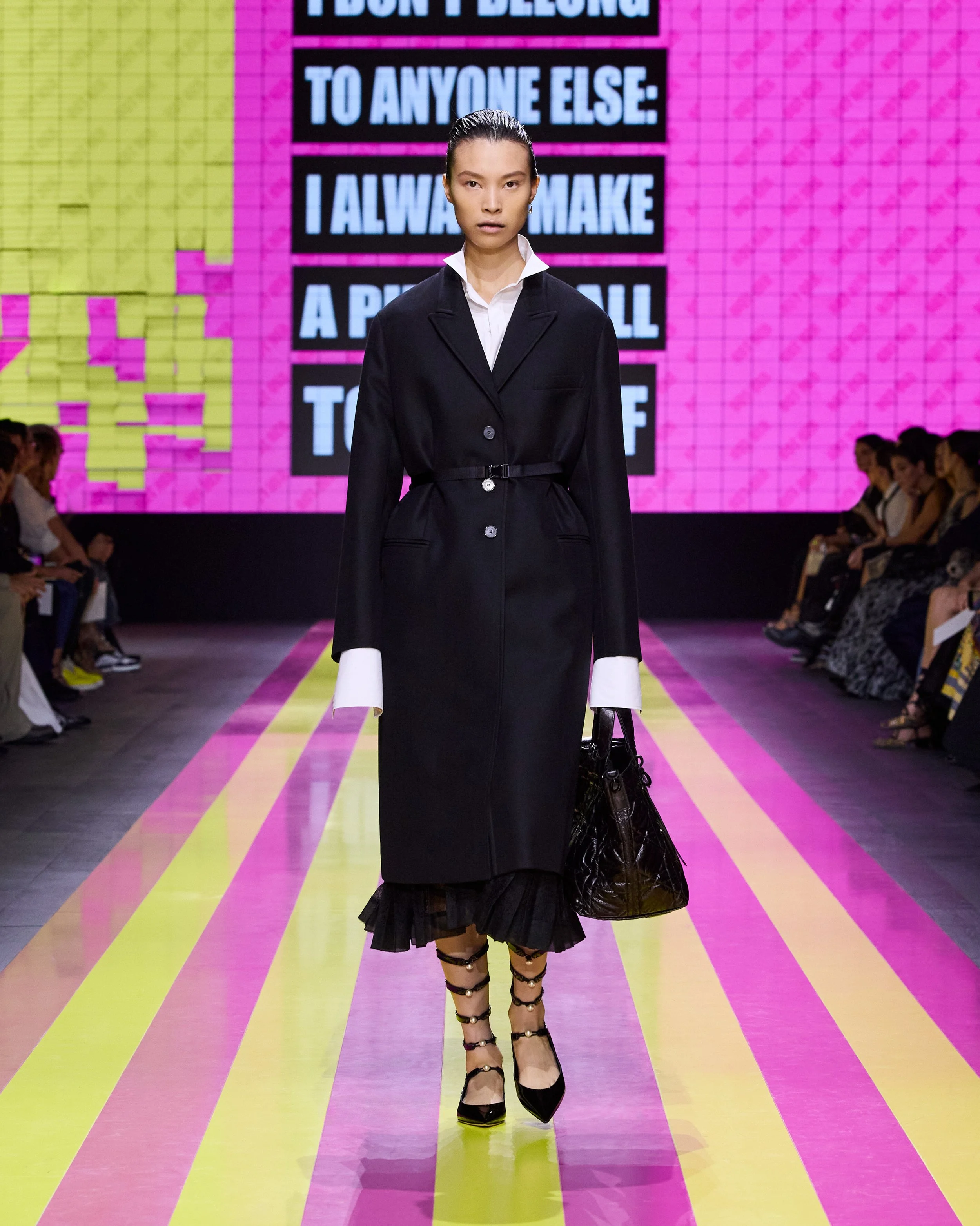 6_mode_femme_spring_summer_2024_look_6.jpg