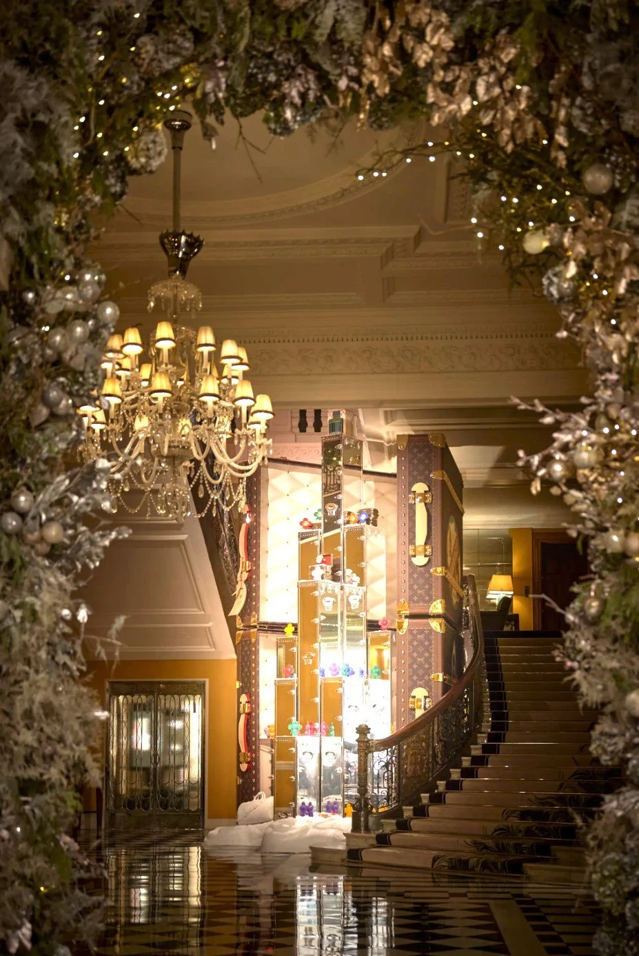 Claridge’s, the slightly untraditional hotel Christmas tree tradition