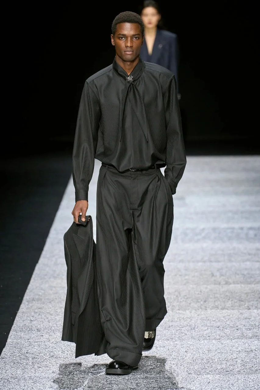 https___hypebeast.com_image_2024_01_emporio-armani-fw24-fall-winter-2024-milan-fashion-week-mens-runway-49.jpg