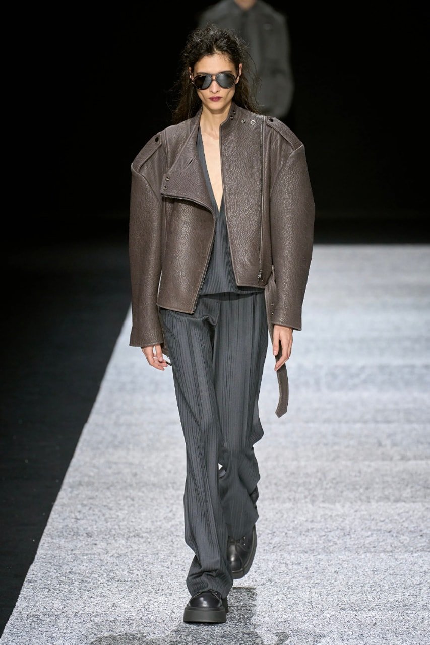 https___hypebeast.com_image_2024_01_emporio-armani-fw24-fall-winter-2024-milan-fashion-week-mens-runway-79.jpg