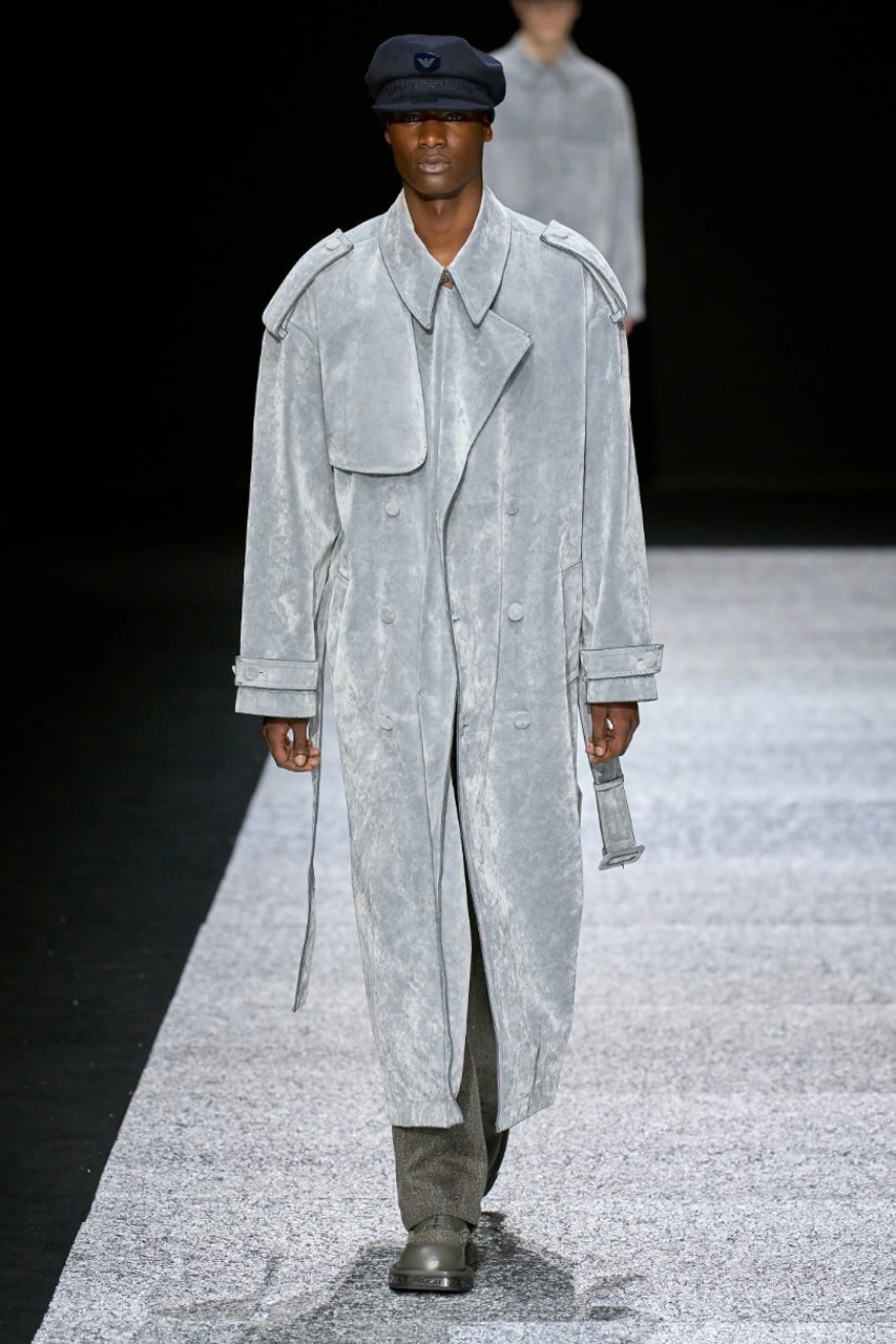 https___hypebeast.com_image_2024_01_emporio-armani-fw24-fall-winter-2024-milan-fashion-week-mens-runway-22.jpg