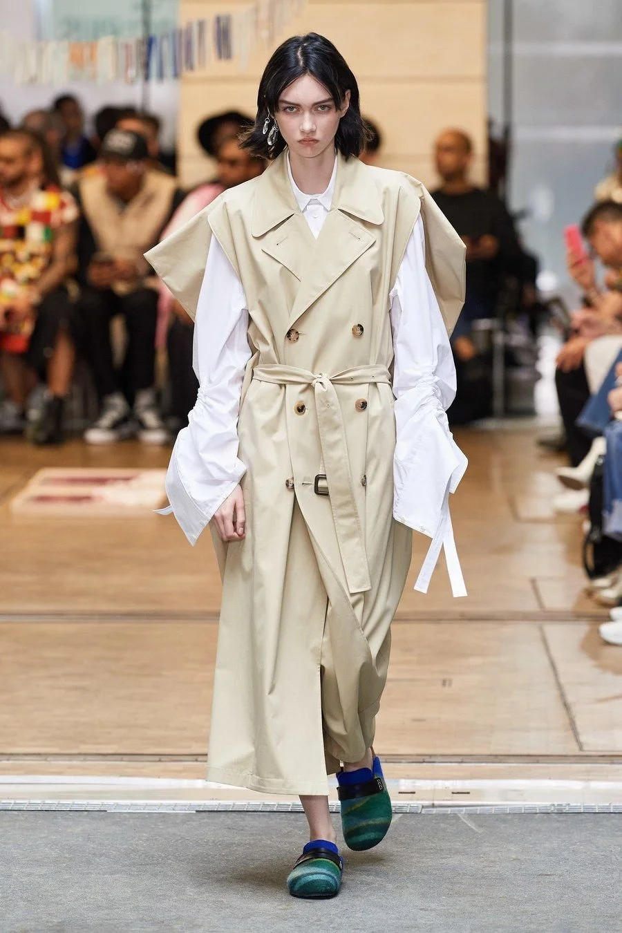 jw-anderson-ready-to-wear-aw-2019-is-one-of-the-designer's-best-runway-looks-1.jpg