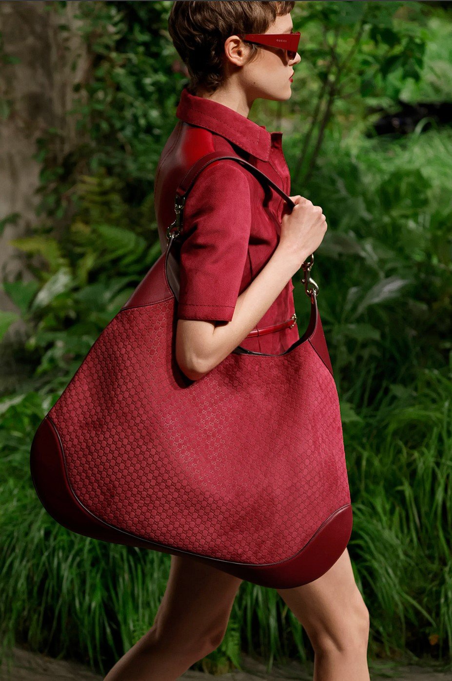 a-new-gucci-suede-bag-that-can-hold-your-house-keys,-all-your-red-flags,-a-few-extra-outfits,-and-about-10-laptops-for-the-girls-on-the-go-in-one-place,-in-the-gucci-ancora-red.jpg