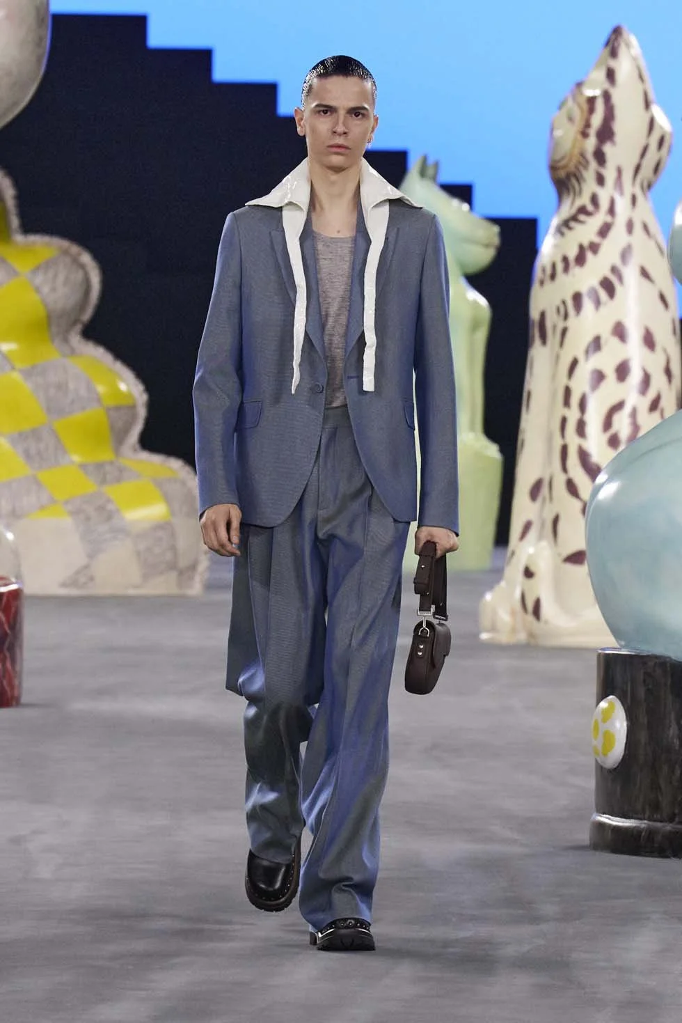 17_dior_mode_homme_summer_2025_look_17.jpg