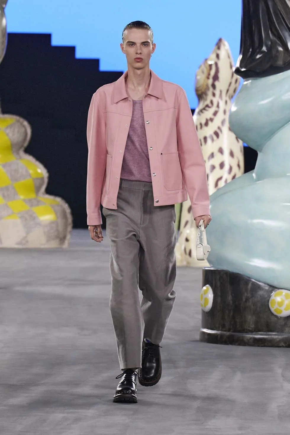 21_dior_mode_homme_summer_2025_look_21.jpg