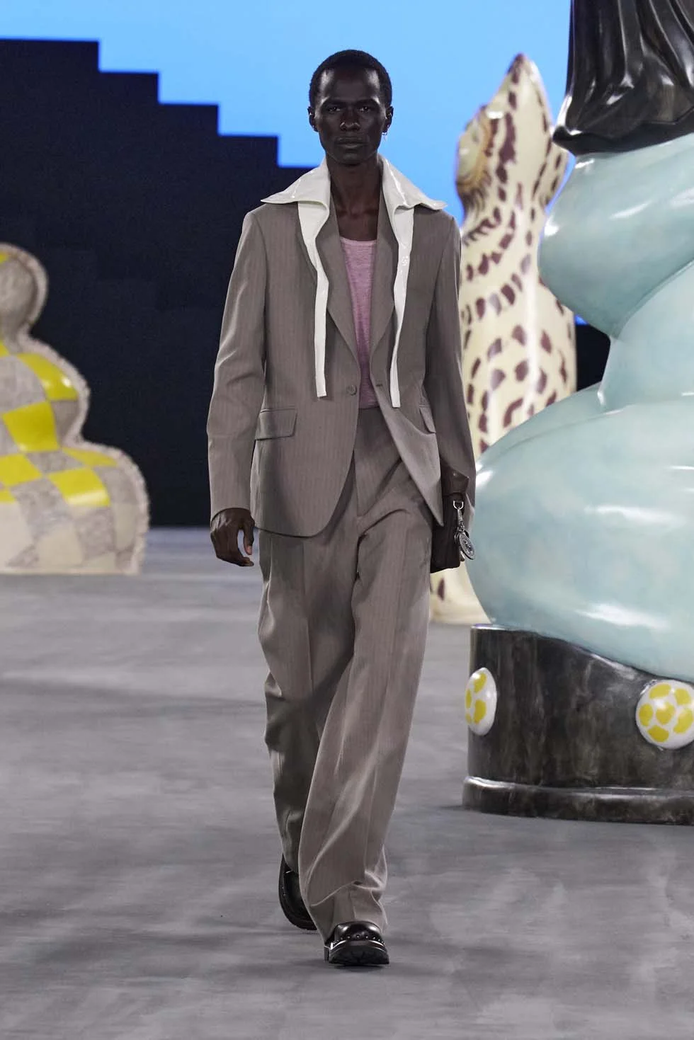 36_dior_mode_homme_summer_2025_look_36.jpg
