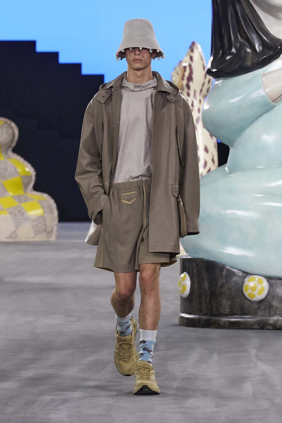 37_dior_mode_homme_summer_2025_look_37.jpg
