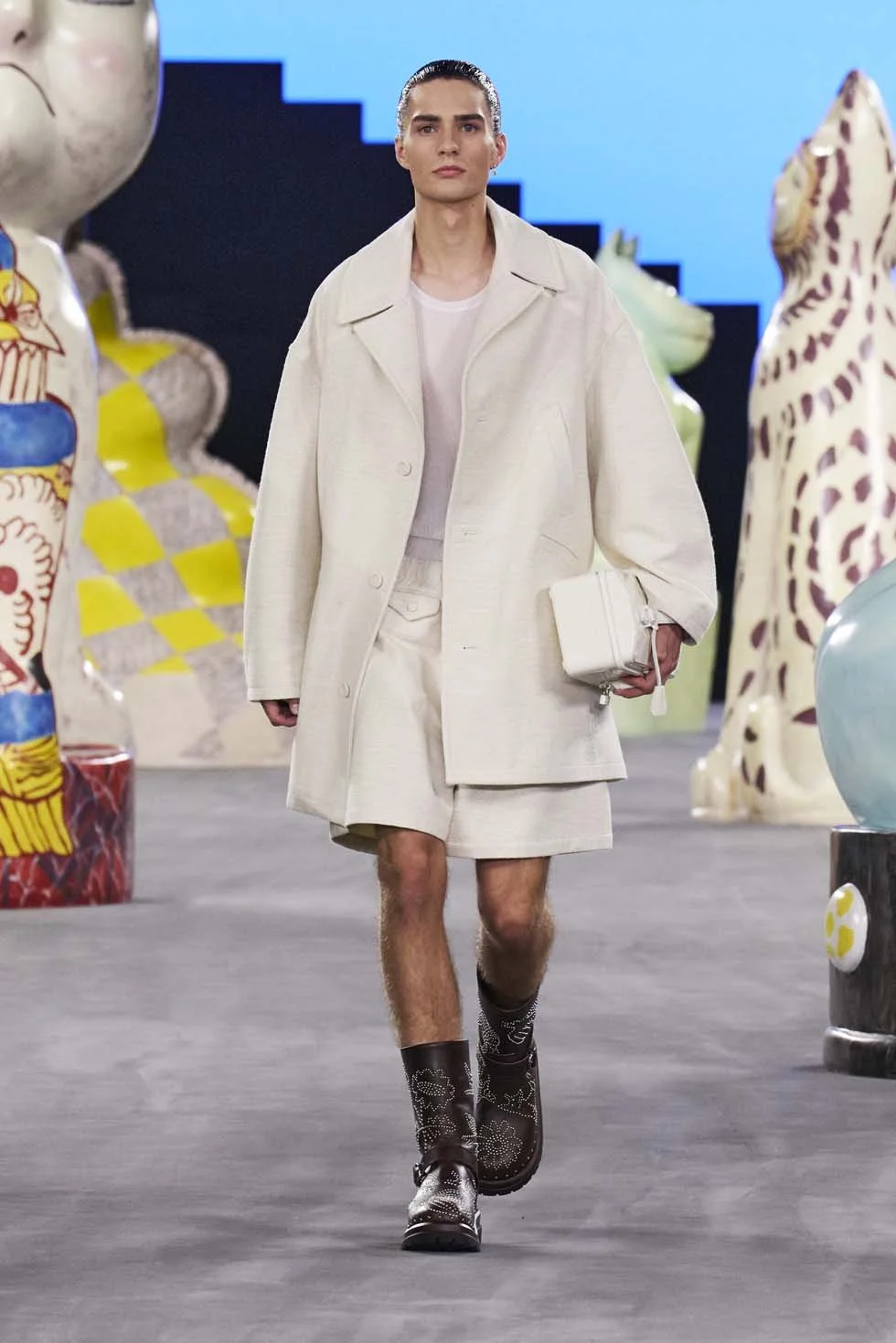42_dior_mode_homme_summer_2025_look_42.jpg