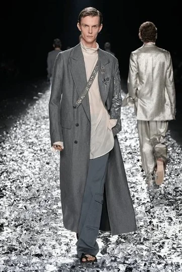 dries-van-noten-final-runway-show-at-paris-fashion-week.jpeg