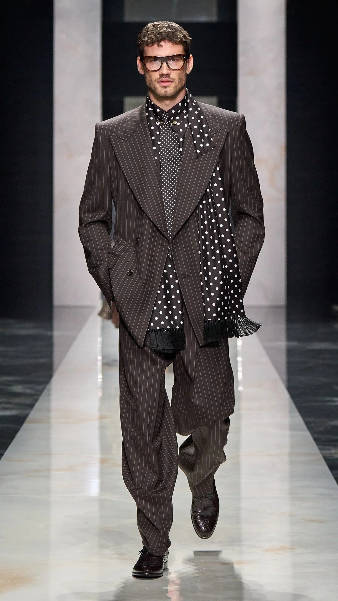 dolce-and-gabbana-men-fall-winter-26-fashion-show-look-57.jpg