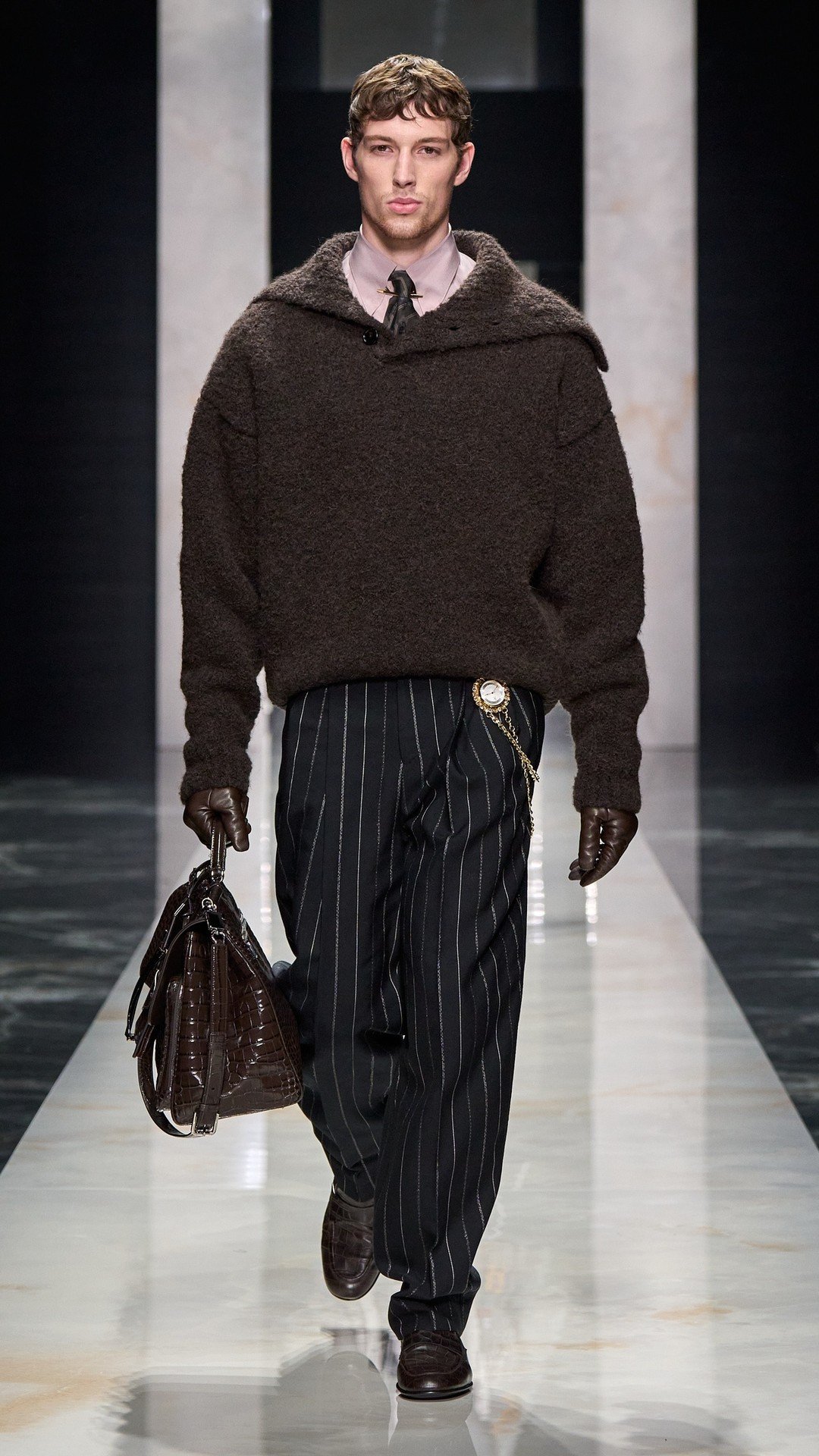 dolce-and-gabbana-men-fall-winter-26-fashion-show-look-63.jpg