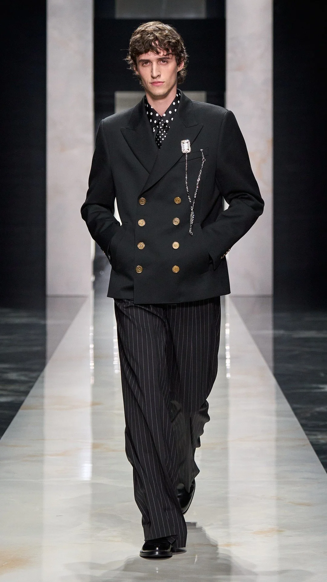 dolce-and-gabbana-men-fall-winter-26-fashion-show-look-80.jpg
