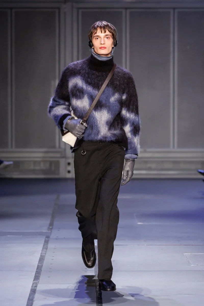 Etudes-Studio_FW26_runway_press_look05.jpg