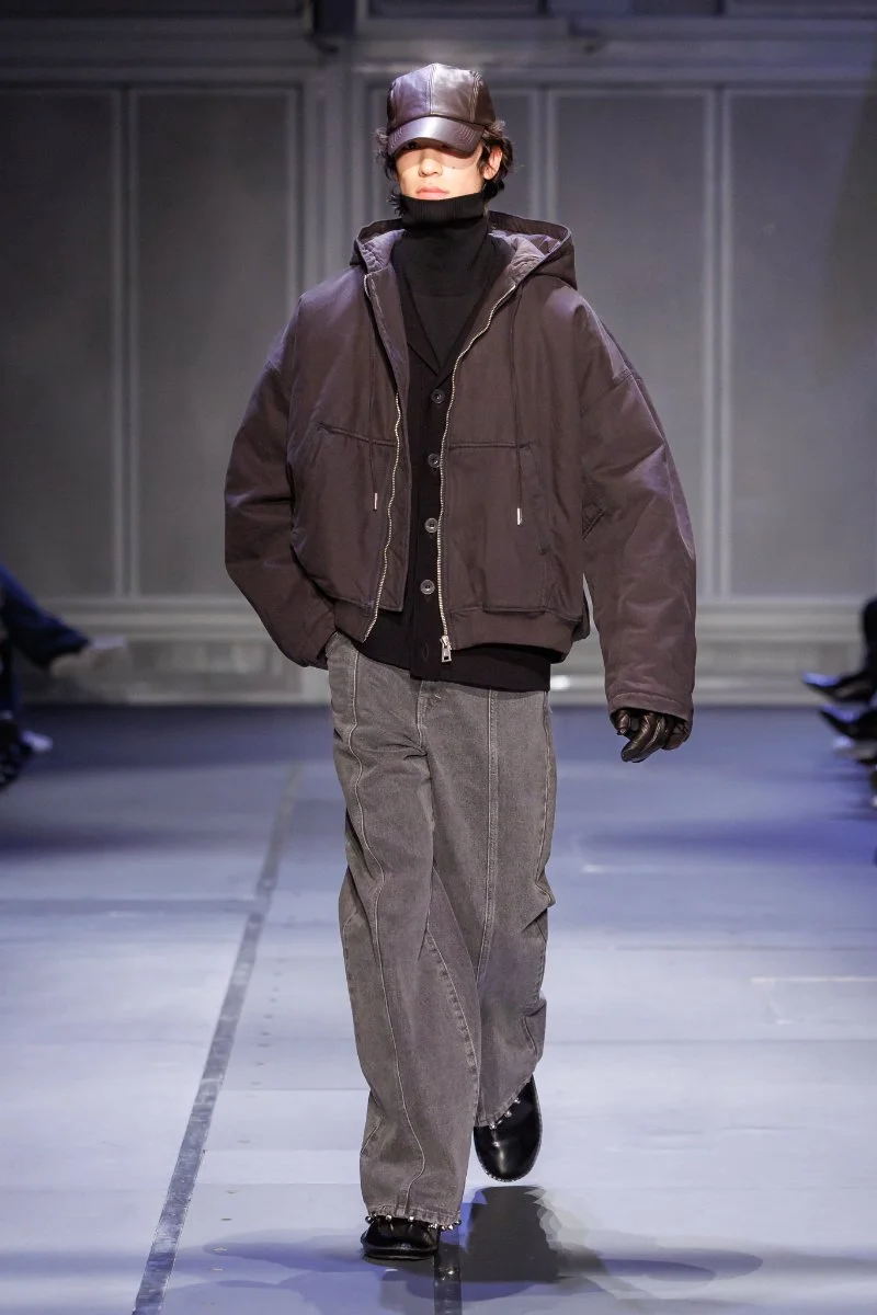 Etudes-Studio_FW26_runway_press_look07.jpg