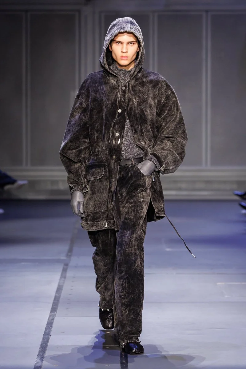 Etudes-Studio_FW26_runway_press_look10.jpg