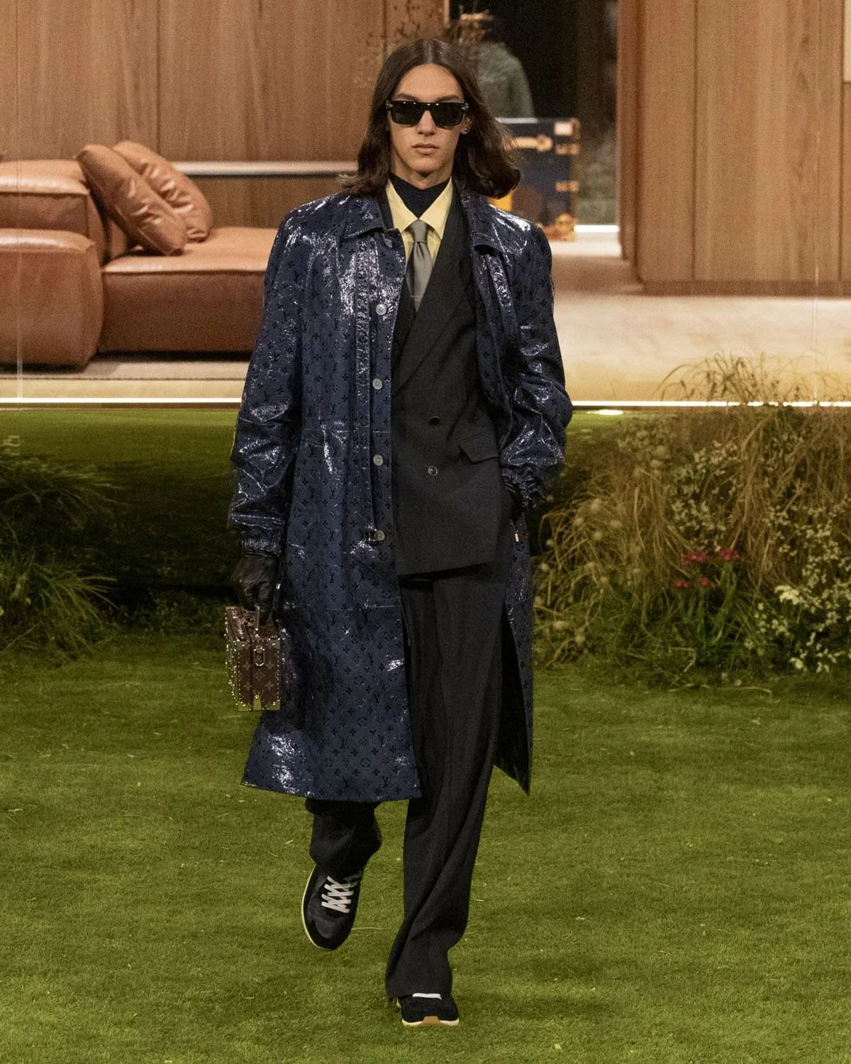 Louis-Vuitton-Fall-2026-2027-Paris-Runway-Magazine-60.jpg