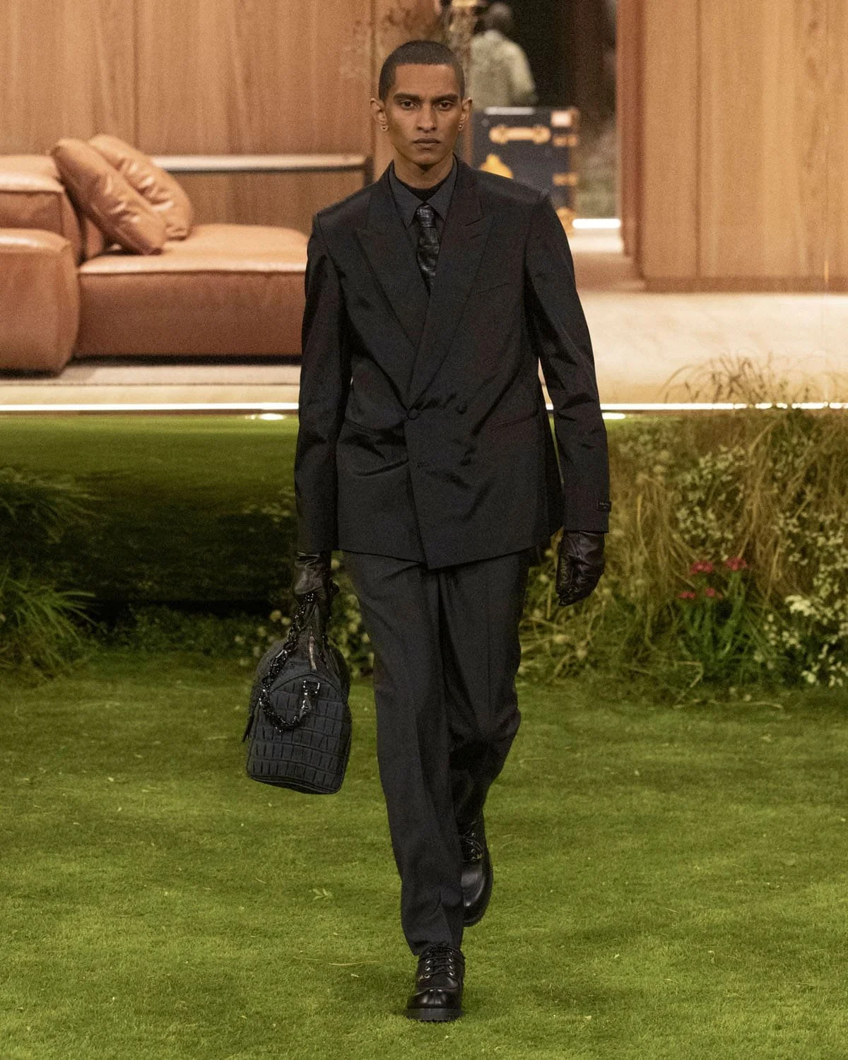 Louis-Vuitton-Fall-2026-2027-Paris-Runway-Magazine-70.jpg
