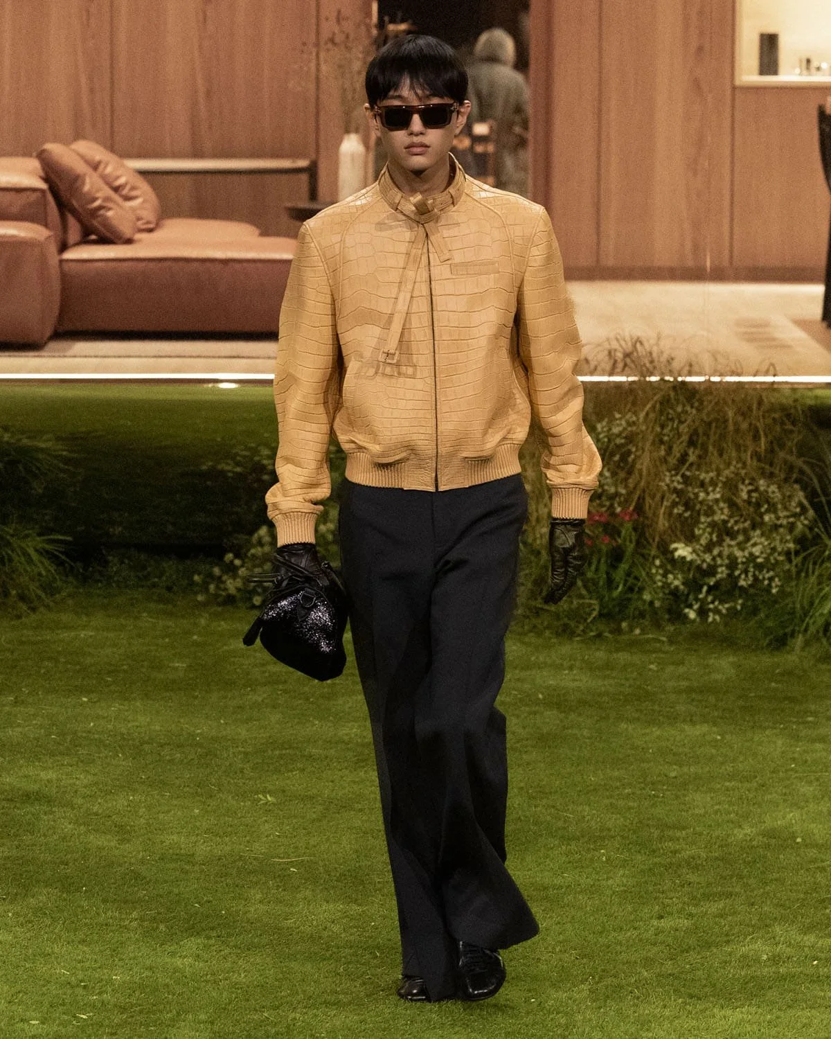 Louis-Vuitton-Fall-2026-2027-Paris-Runway-Magazine-73.jpg