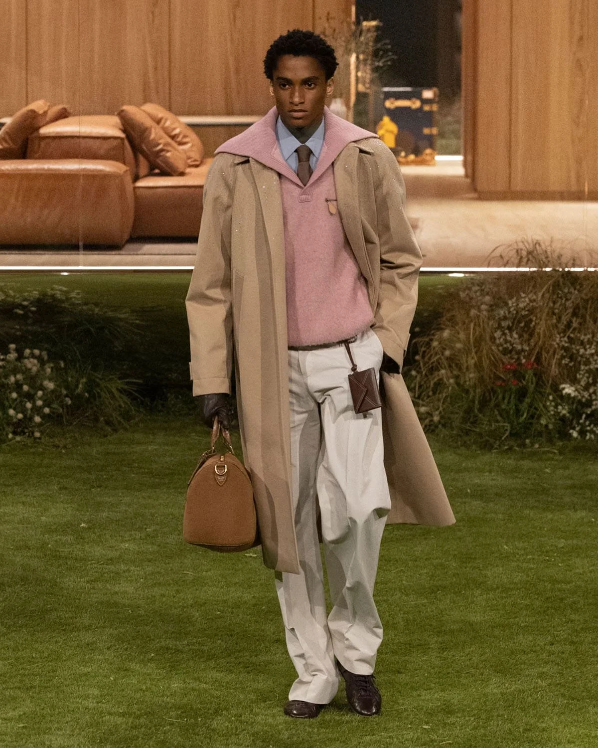 Louis-Vuitton-Fall-2026-2027-Paris-Runway-Magazine-9.jpg