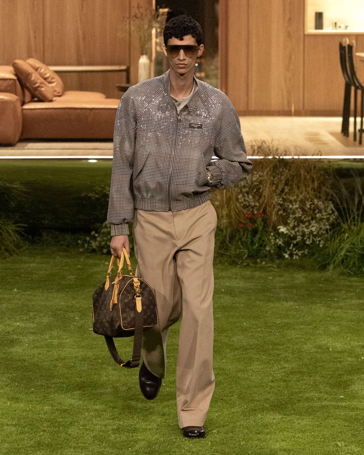 Louis-Vuitton-Fall-2026-2027-Paris-Runway-Magazine-16.jpg