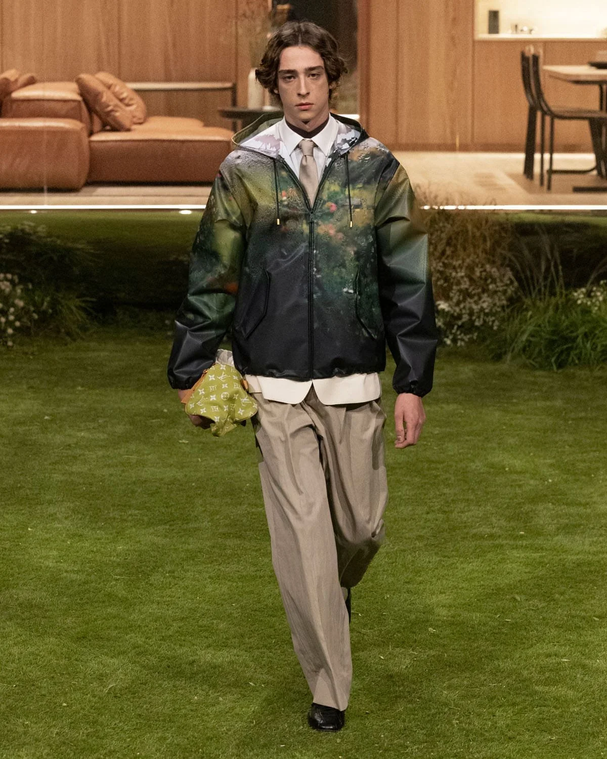 Louis-Vuitton-Fall-2026-2027-Paris-Runway-Magazine-20.jpg