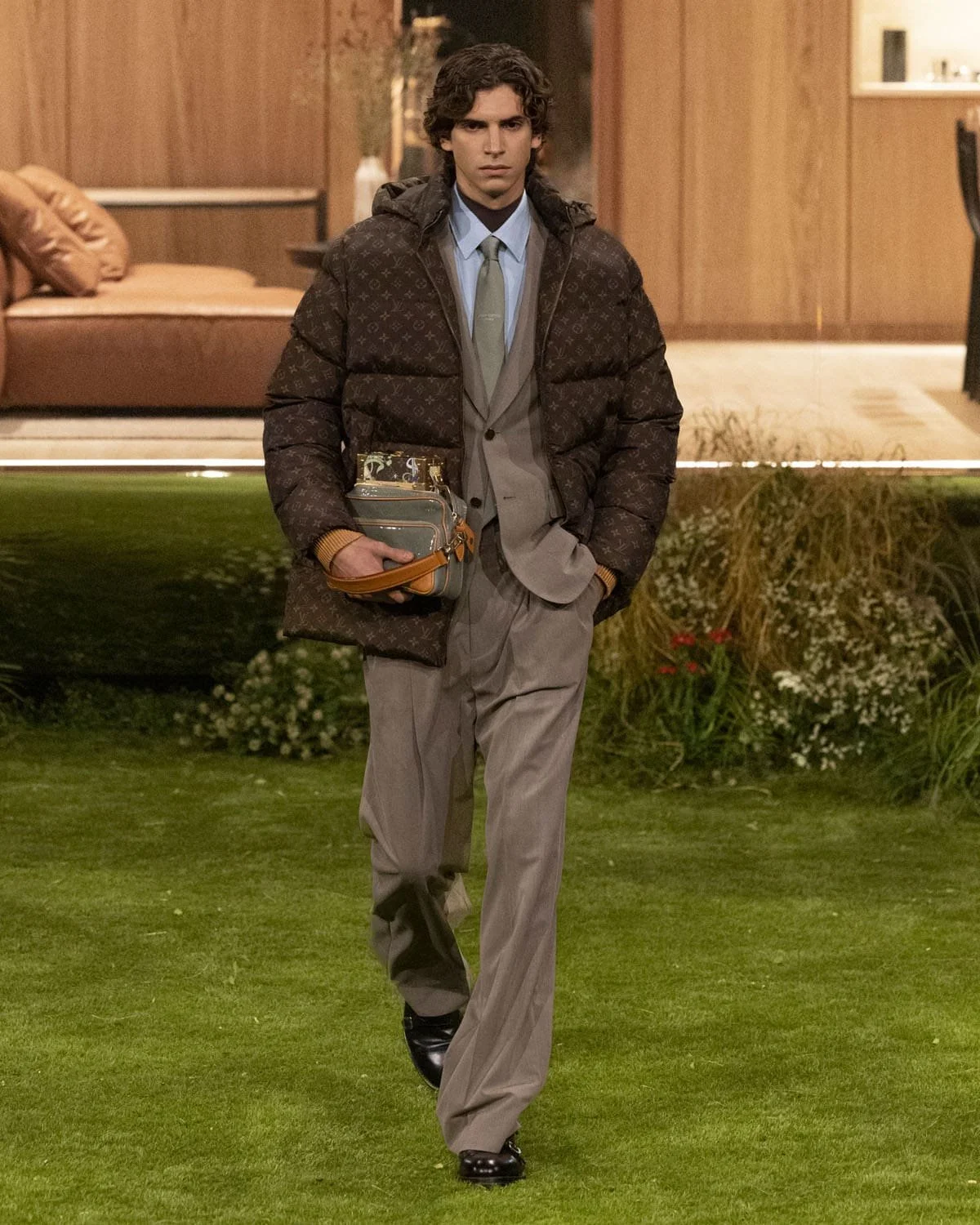 Louis-Vuitton-Fall-2026-2027-Paris-Runway-Magazine-29.jpg