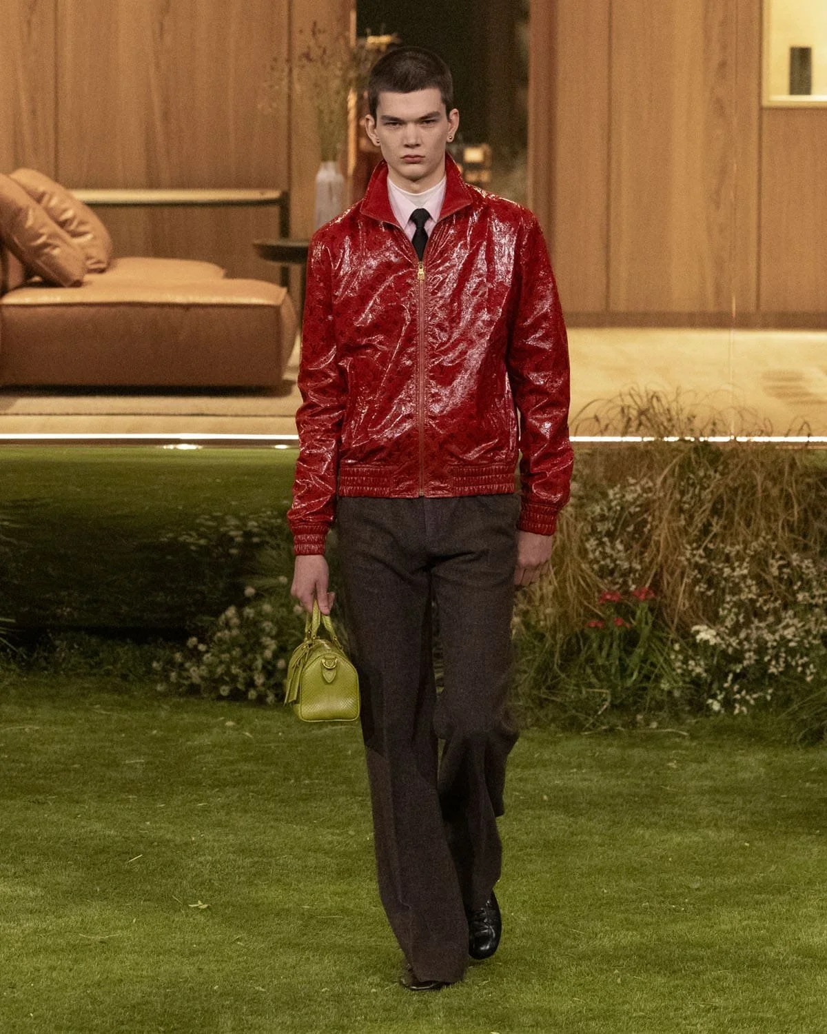 Louis-Vuitton-Fall-2026-2027-Paris-Runway-Magazine-37.jpg