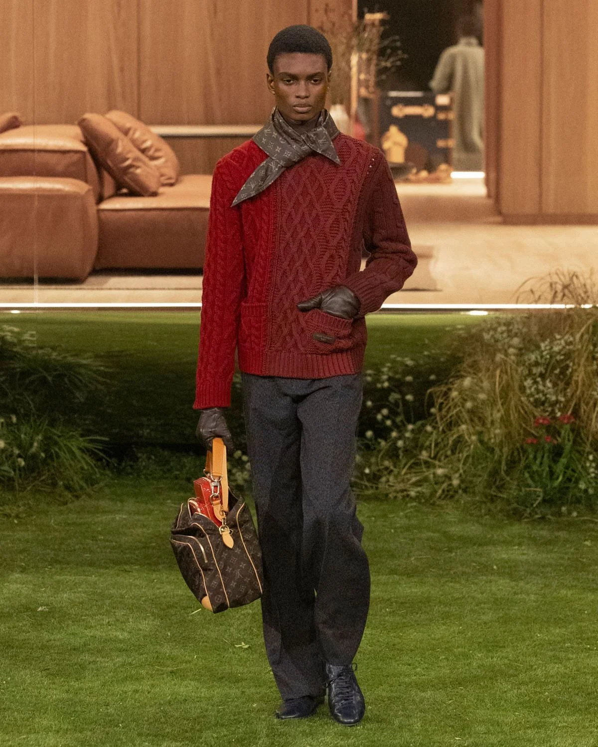 Louis-Vuitton-Fall-2026-2027-Paris-Runway-Magazine-38.jpg