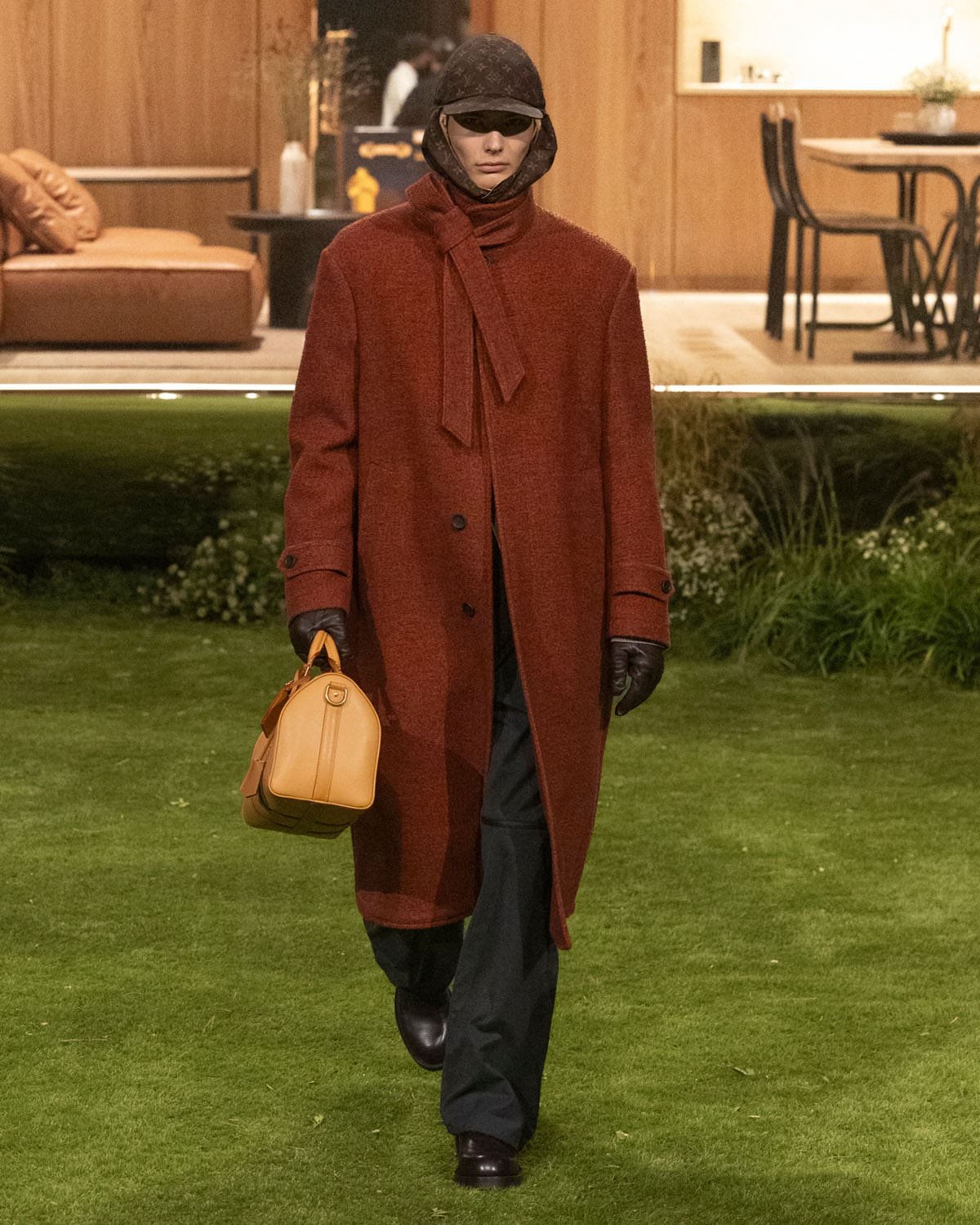 Louis-Vuitton-Fall-2026-2027-Paris-Runway-Magazine-40.jpg